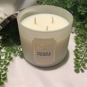 New Bath & Body Works 14.5 oz 3 wick candle Balsam & Firewood White Barn gift